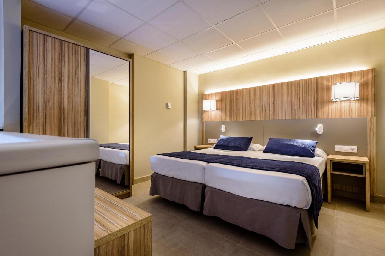 Estival Park Almaris Hotel La Pineda Bagian luar foto
