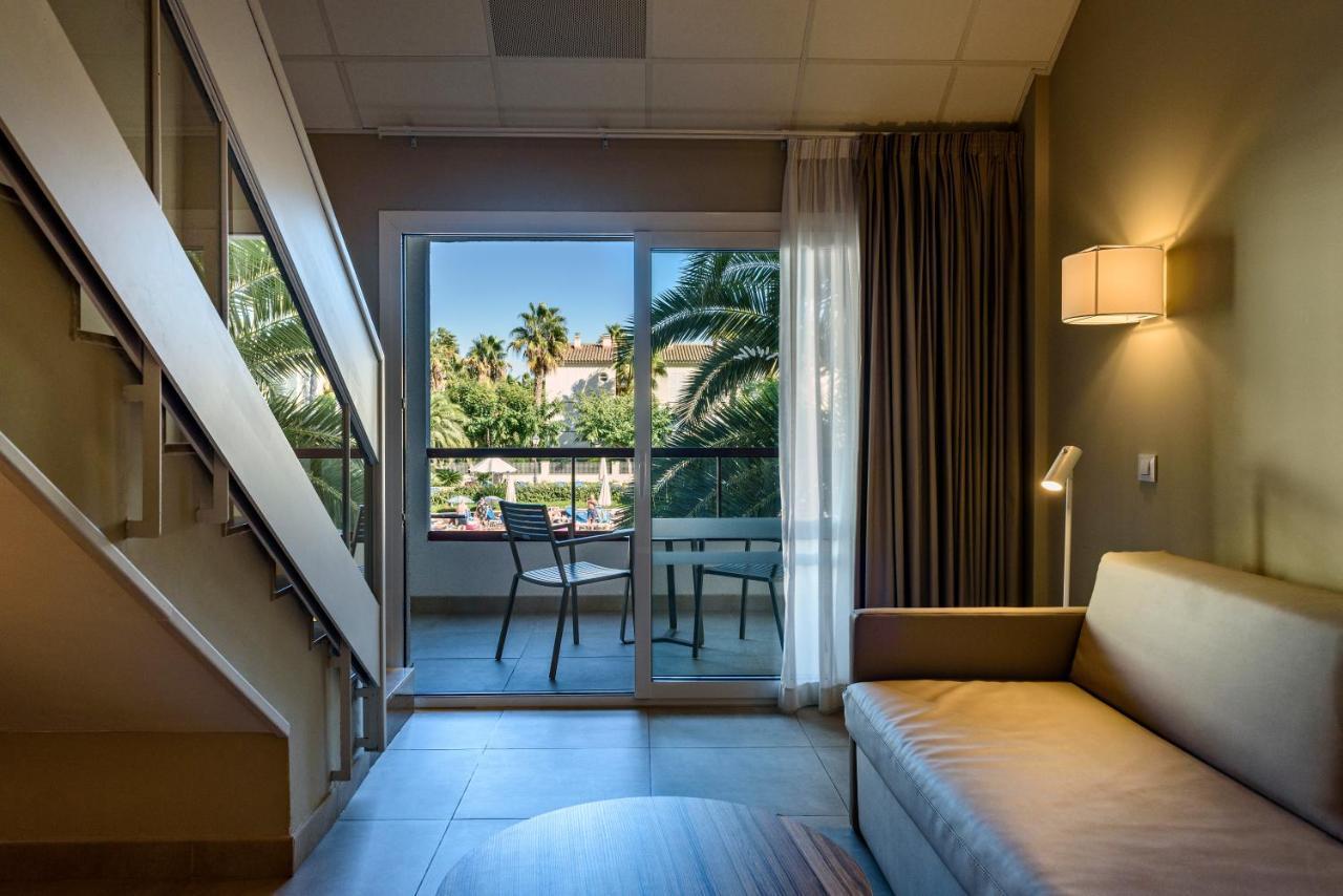 Estival Park Almaris Hotel La Pineda Bagian luar foto