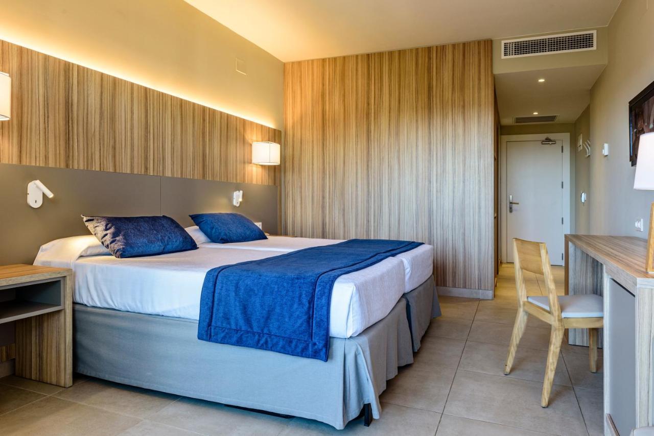 Estival Park Almaris Hotel La Pineda Bagian luar foto