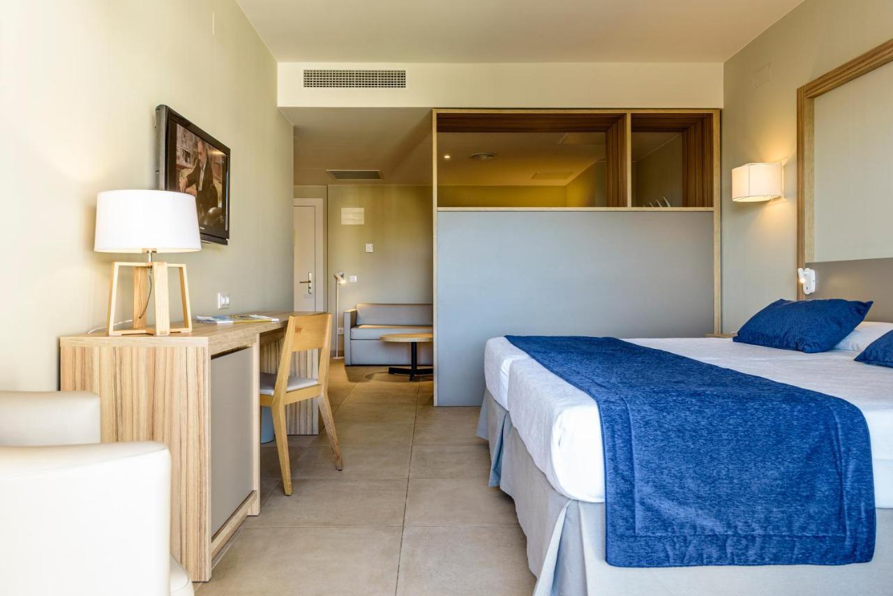 Estival Park Almaris Hotel La Pineda Bagian luar foto