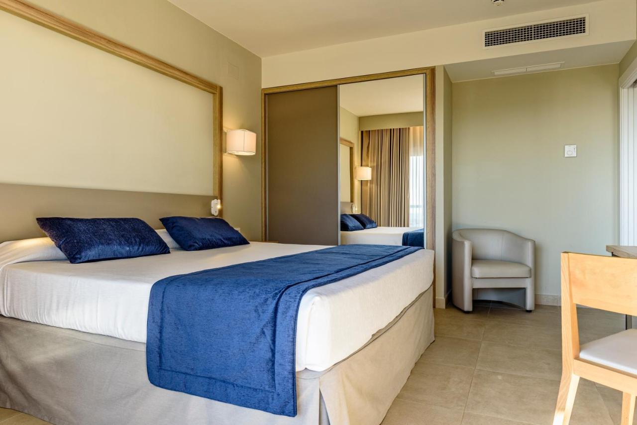 Estival Park Almaris Hotel La Pineda Bagian luar foto