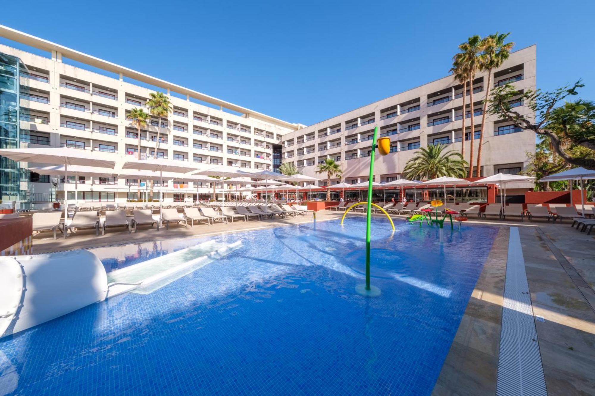 Estival Park Almaris Hotel La Pineda Bagian luar foto