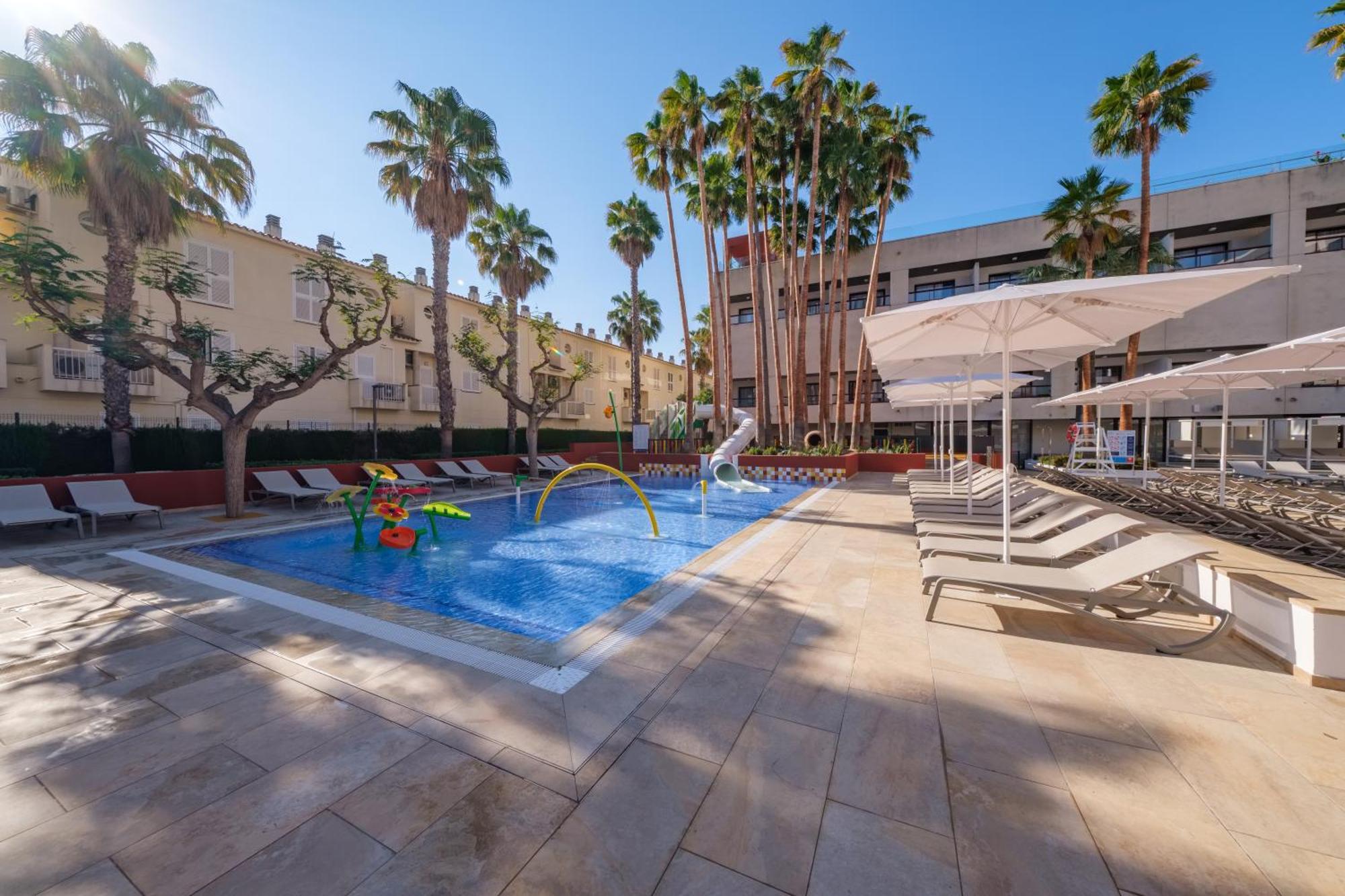 Estival Park Almaris Hotel La Pineda Bagian luar foto