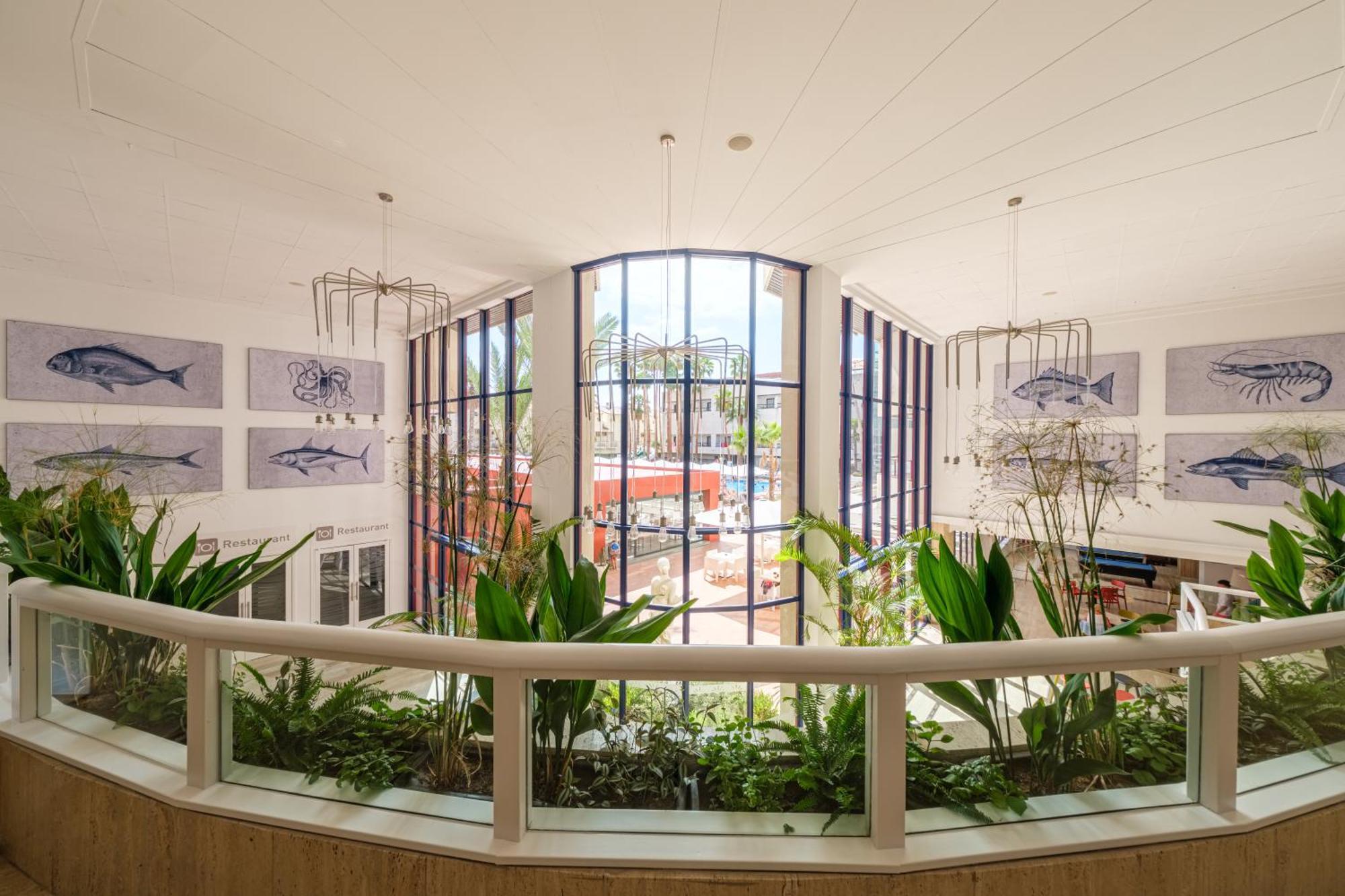 Estival Park Almaris Hotel La Pineda Bagian luar foto
